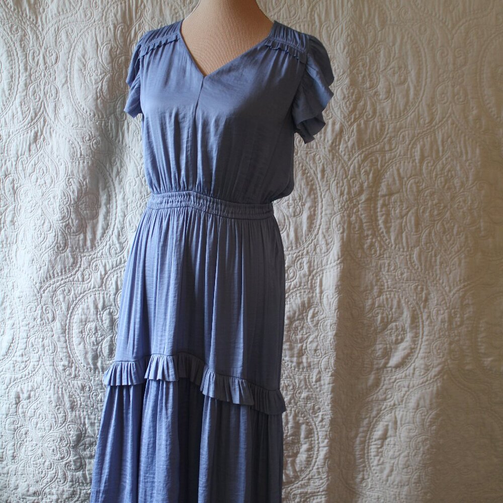 Simply Vera Wang Womens Sz M Asymetrical  Blue Flutter Sleeve Smocked Dress